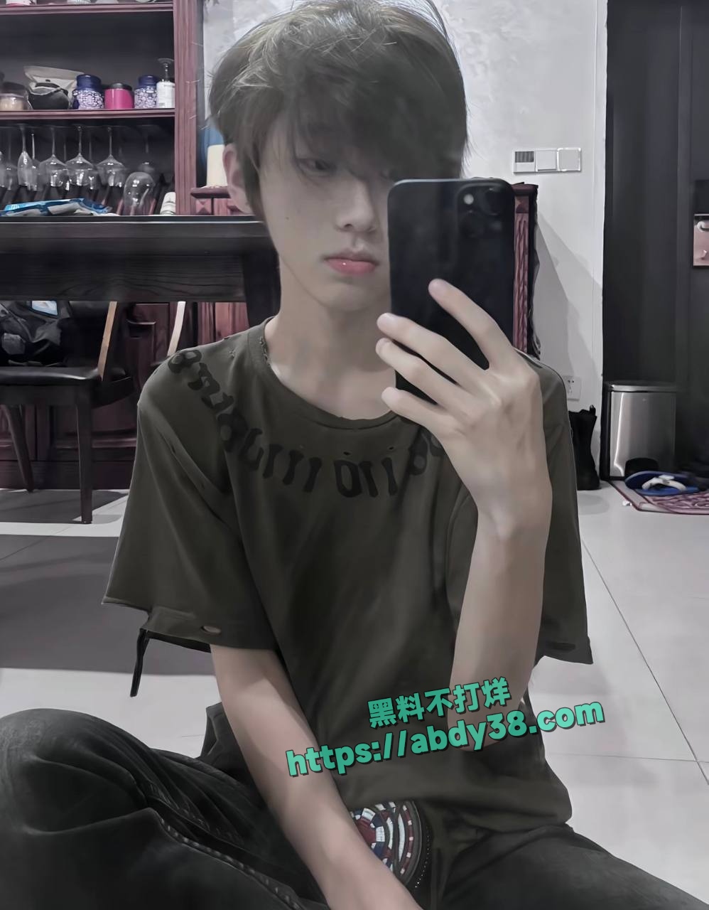 抖音网红xirui恋爱期频繁出轨 7