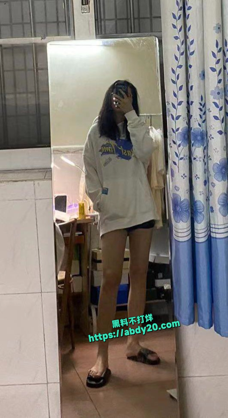云南医学生张伊不雅视频流出 4