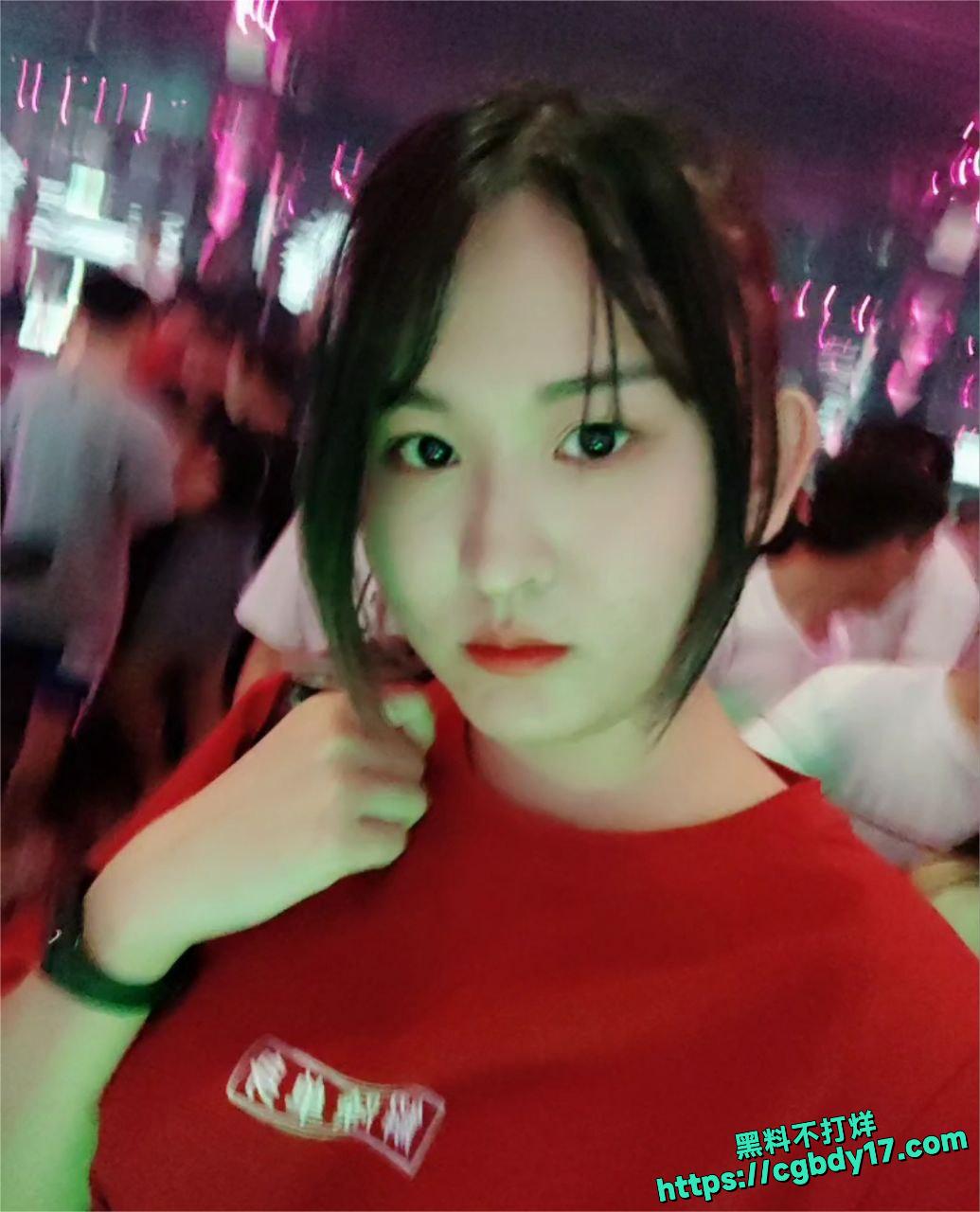 广东茂名大奶 人妻方诗琴4