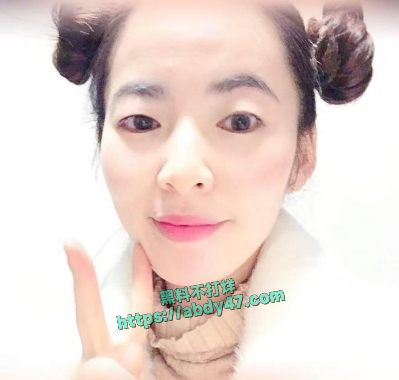 王律昂带着汤袅袅 5