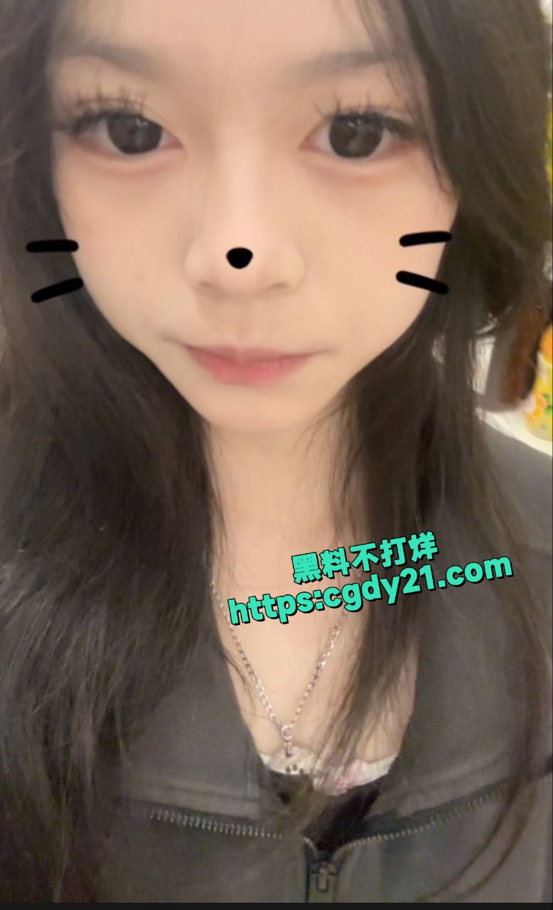 重庆19岁女高胡美瑶 长相可爱 身体却很骚9