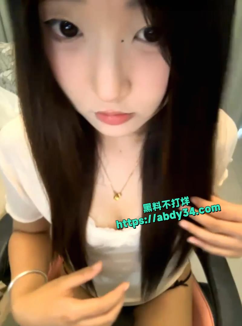 ST站主播kkkiii889纯欲嫩妹5