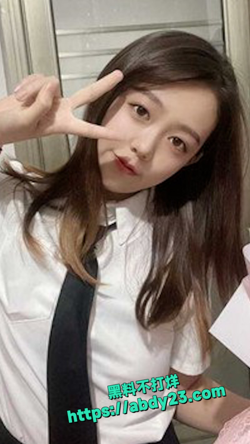 天津可爱女大学生李秋 11