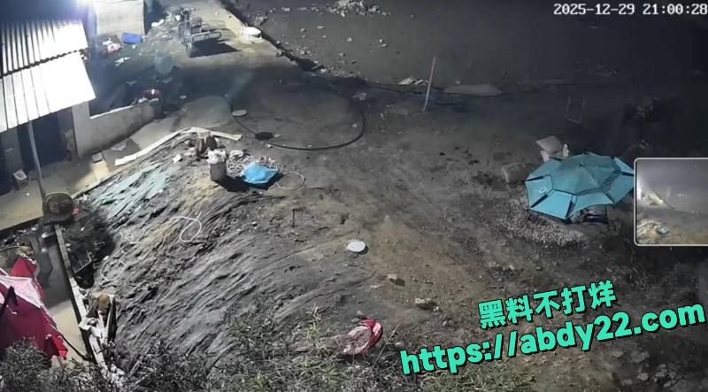 信阳晚9点巨响事件6