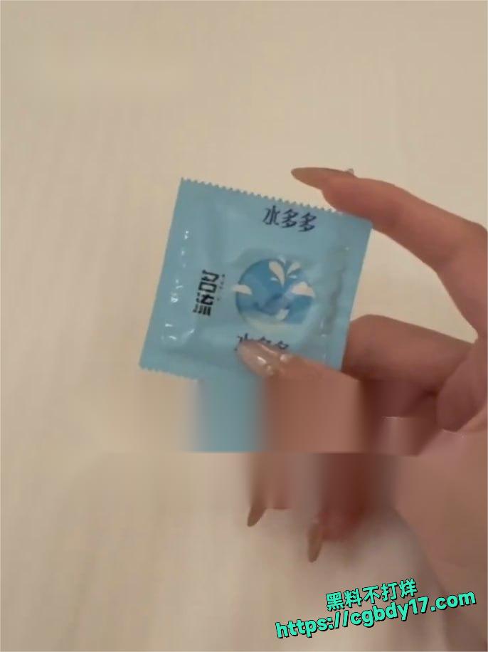 推特丸崽开辟福利姬新赛道
