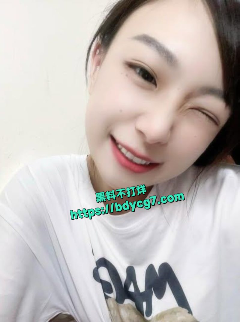 超抗操的美牙师晴晴与男友自拍的做爱视频被外流了出来11