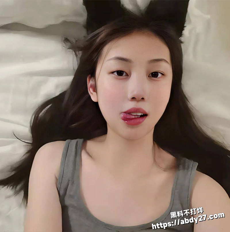 海南长相甜美的大四学姐6