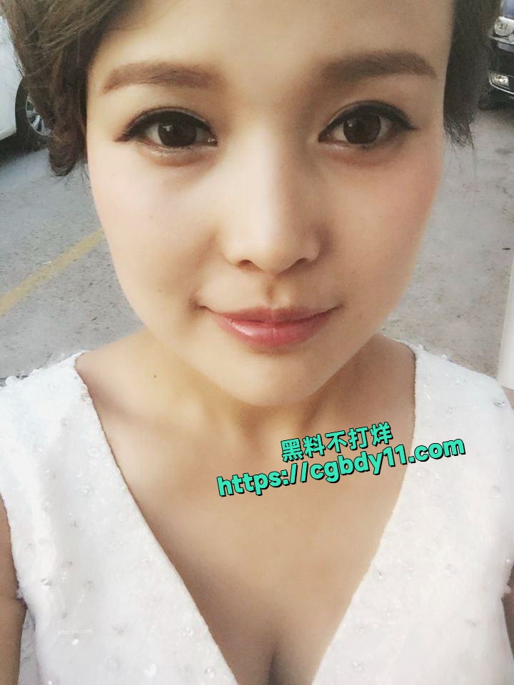 河南29岁反差人妻谢敏英 (11).jpg