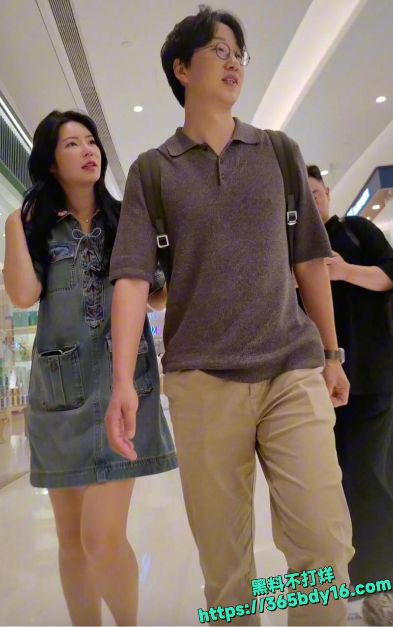 最新CSCD抄底无内整容网红脸 1.