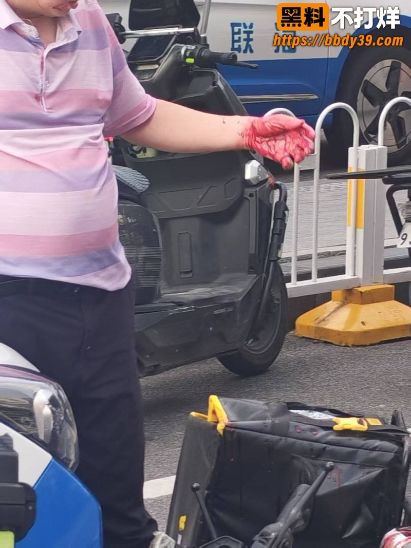 武商梦时代街头冲突  2