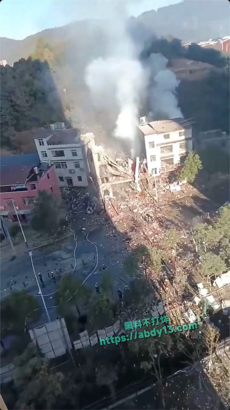 湖南郴州勇鑫烟花店突发爆炸 7