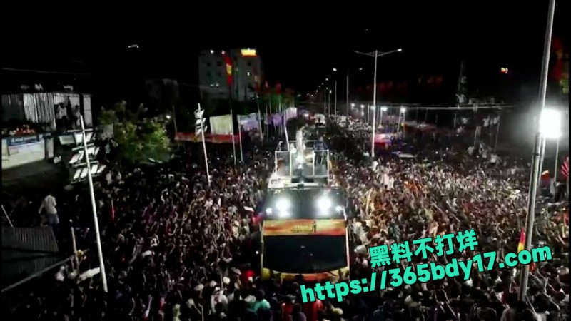 印度泰米尔纳德邦踩踏大事故 21