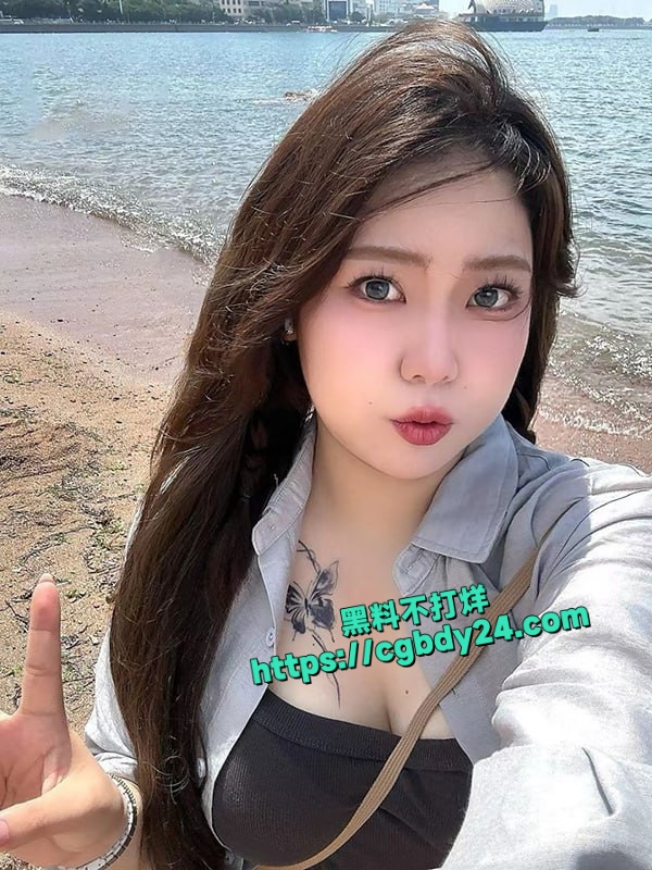北京石油化工学院美女徐z含背着男朋友还约炮1