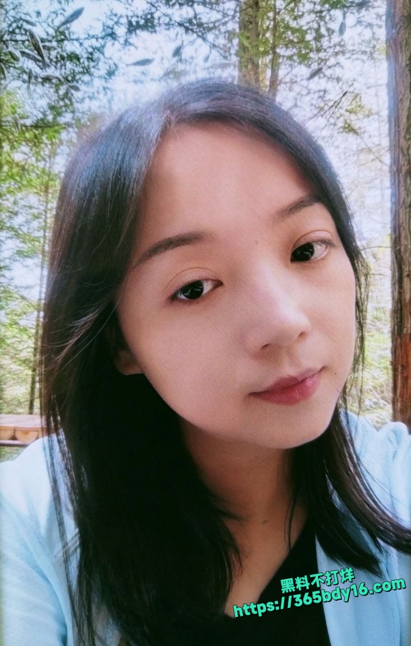 重庆夫妻约单男操一整晚 1