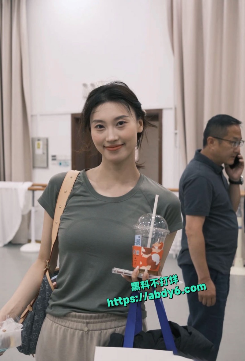 中央民族大学李亦甯性爱视频曝光 12