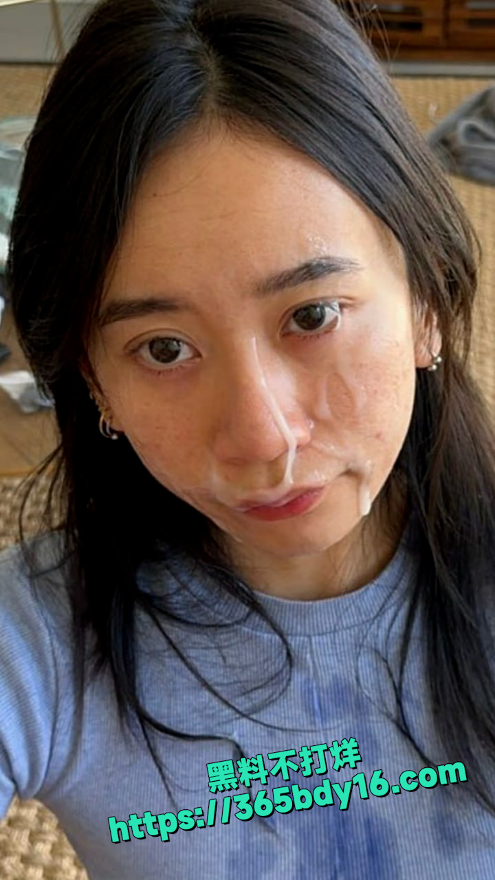 华人少女大学生