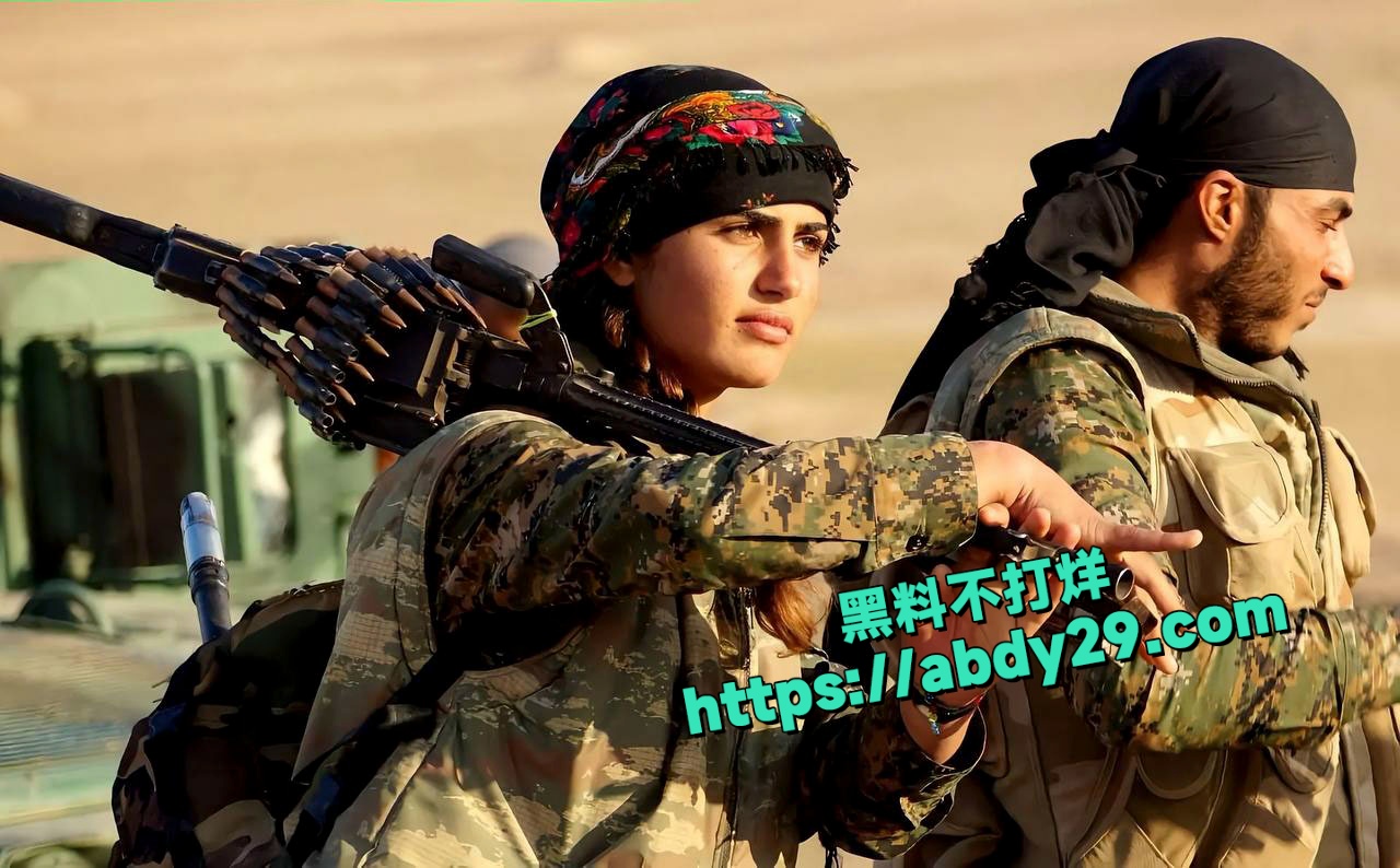叙利亚ISIS士兵对库尔德女兵残忍处决 14