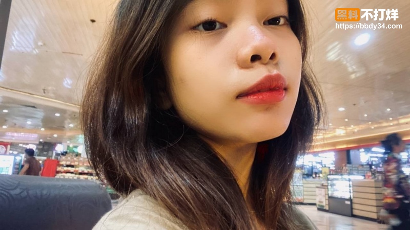 越南素人妹子口交戴套骑乘位
