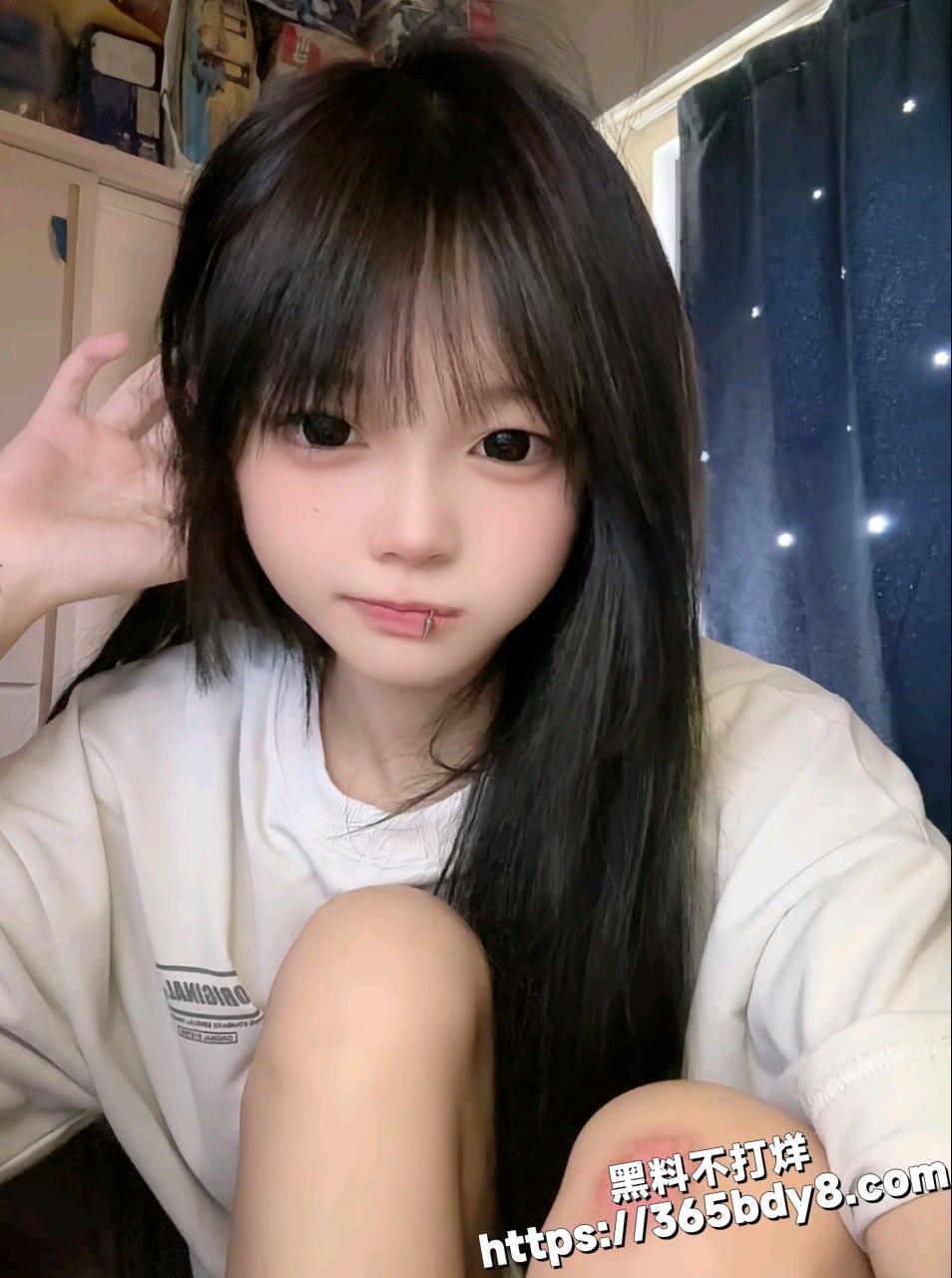 网红吕芊颖私密视频2
