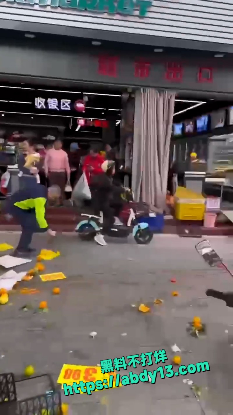 城管给你一点小小的教训  11
