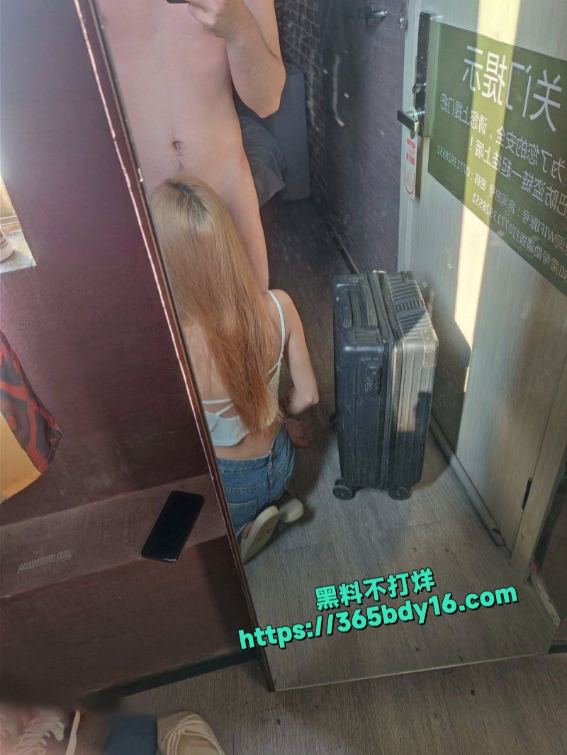 纹身精神小妹和男友啪啪流出3