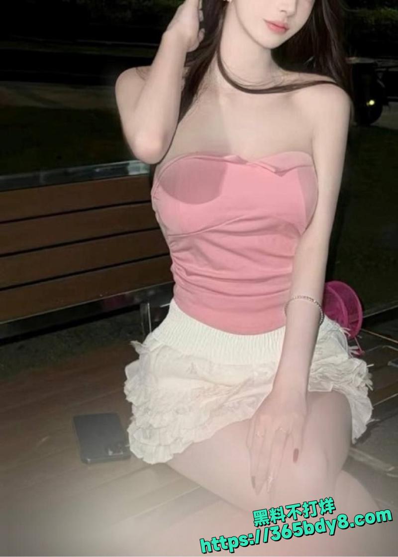 冰美式V约操多位极品嫩妹1