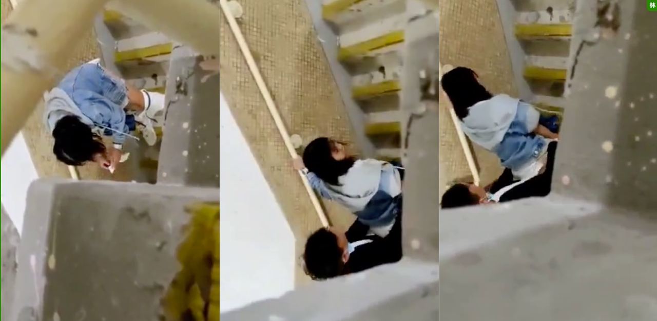 两学生在校楼梯间偷腥被偷拍！内射女孩之后逃之夭夭！女孩独自擦洗逼上精液！