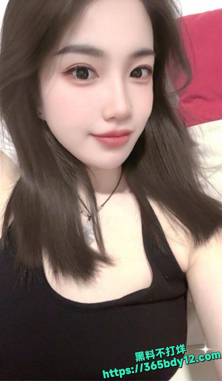 广东湛江小少妇欲望不满与跑友约炮7
