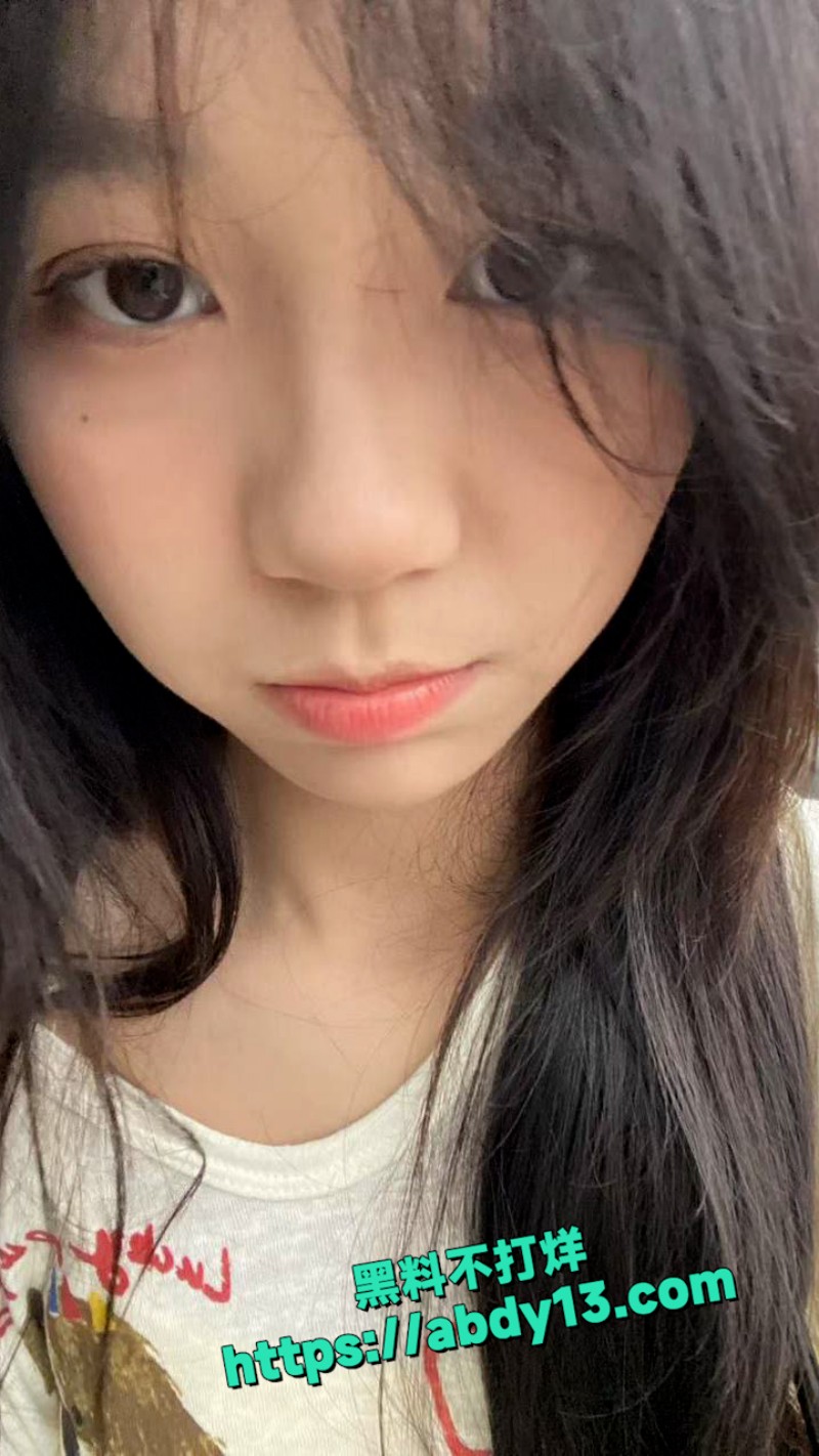 马丹妮极品JK学生妹 1