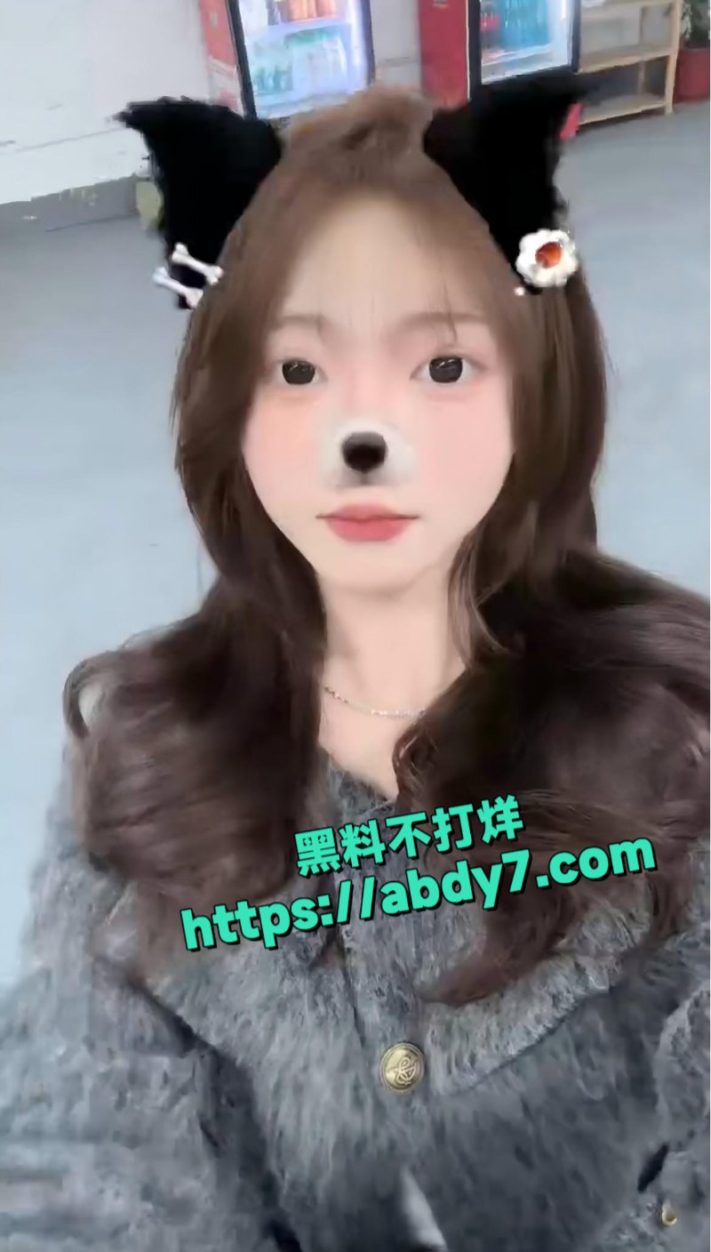 江苏苏州常熟理工大学大二 学生张丽冉3