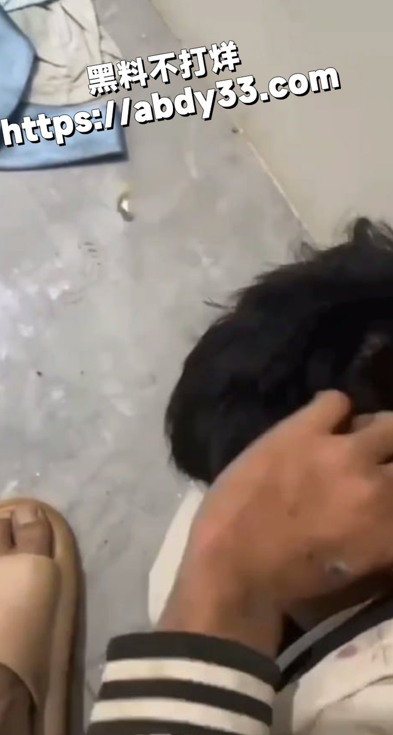 缅甸 抓奸玩朋友老婆背暴打3