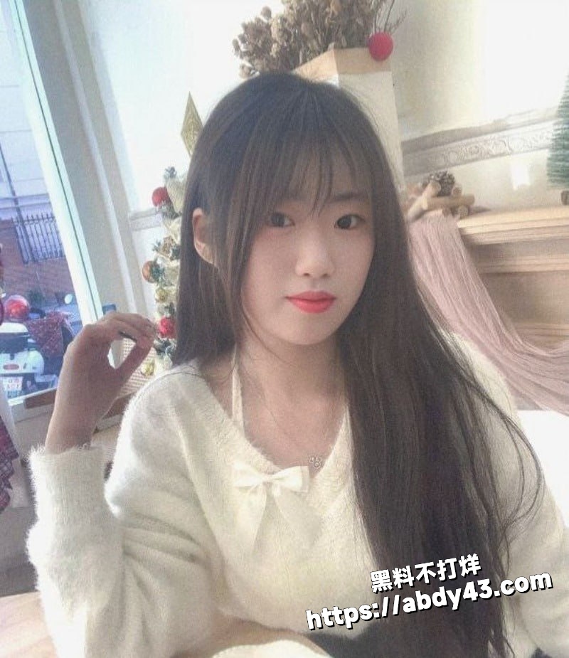 江苏大学生刘媛5