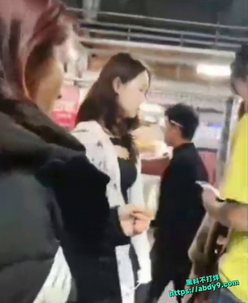 沈阳精神小妹街头约架3