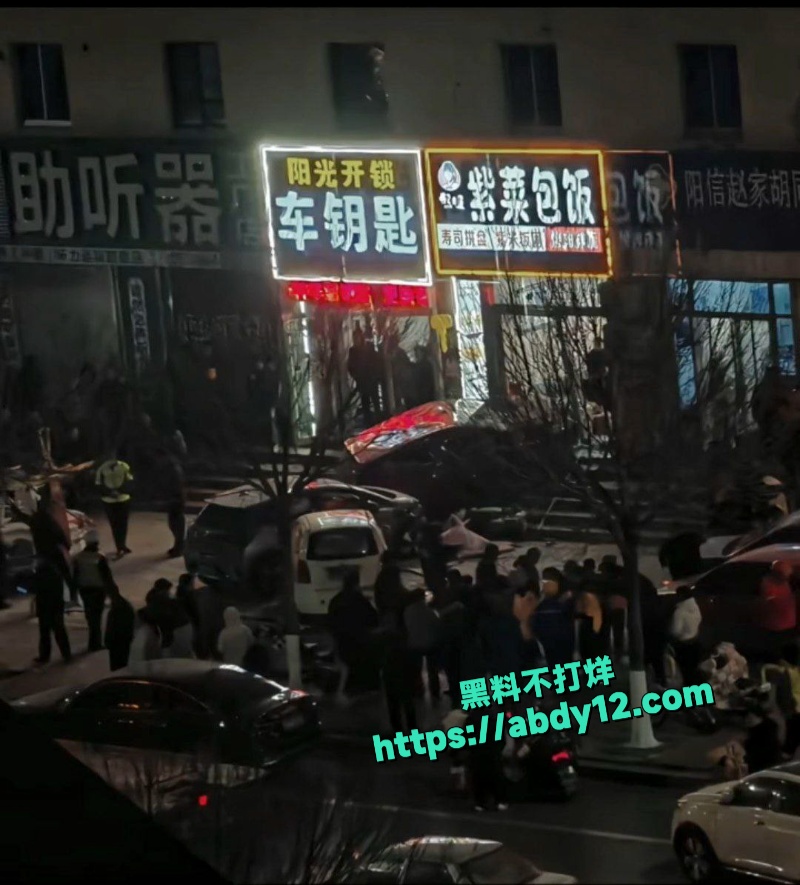 山东济南紫菜包饭店车祸惊魂 7