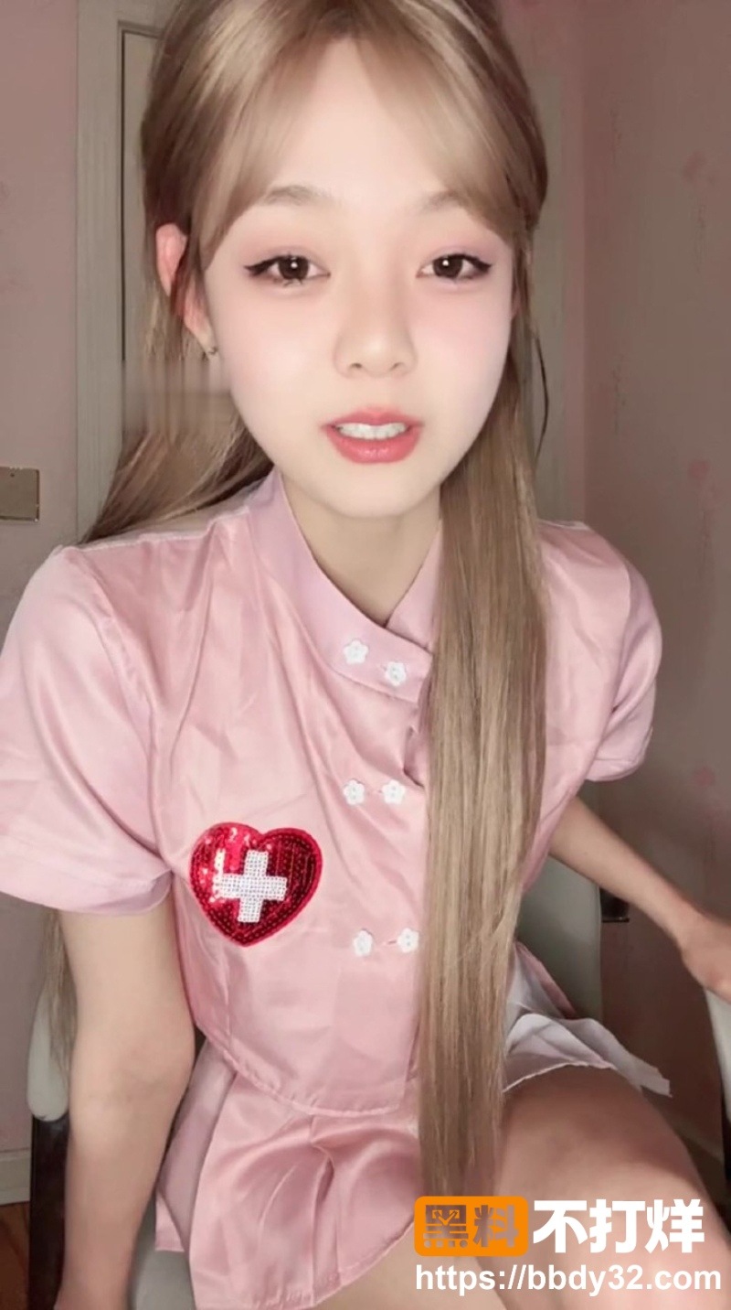 护士姐姐露脸足交1