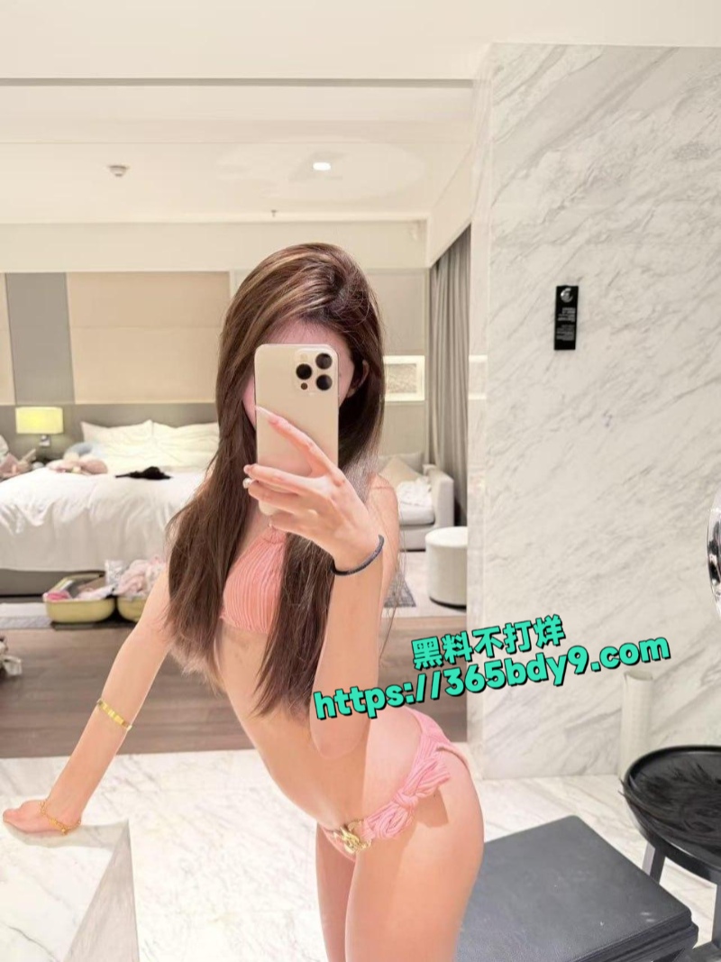 抖音和微密圈上的网红胡逗逗6