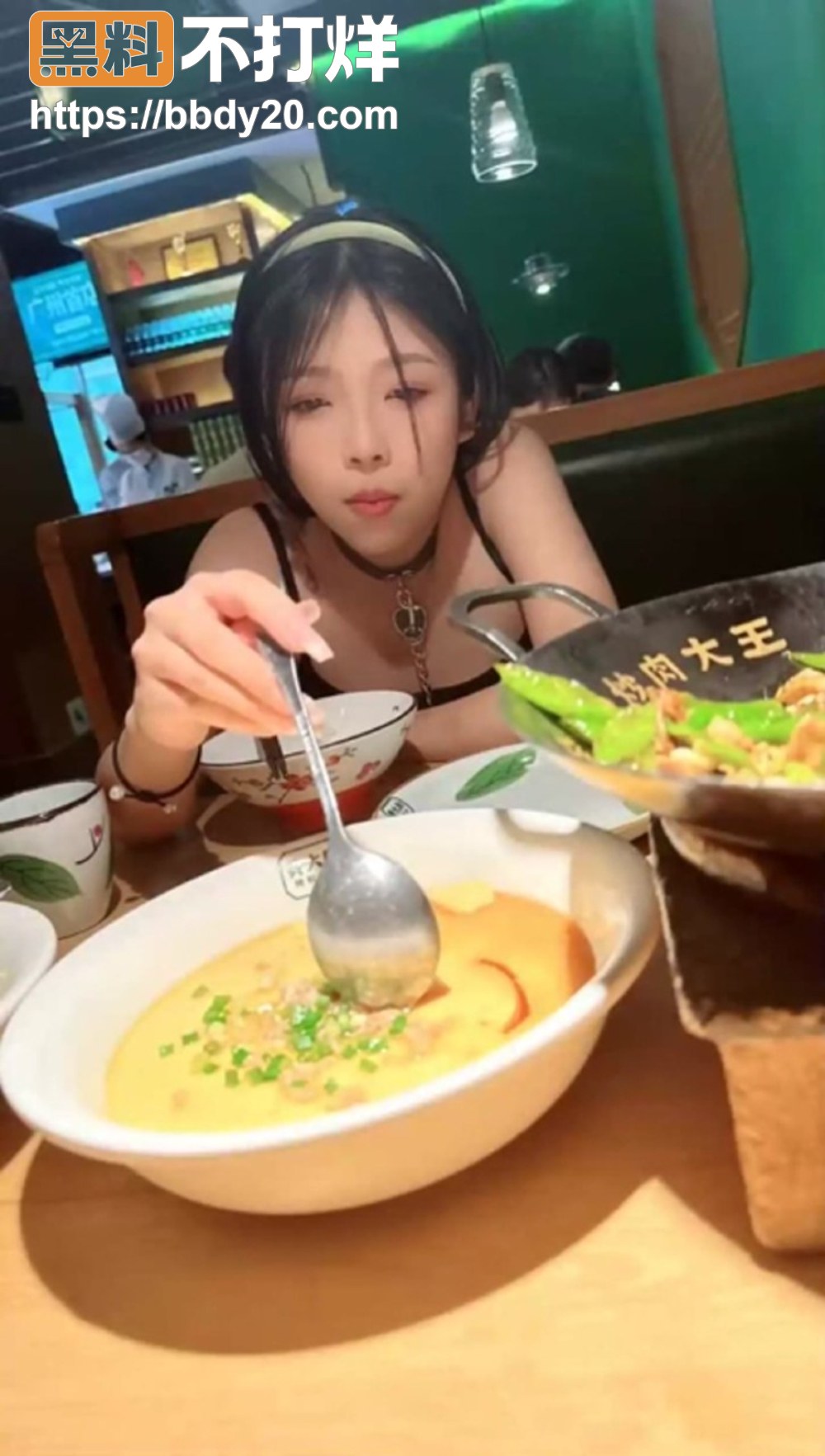 极品白虎大学生做外卖媛1