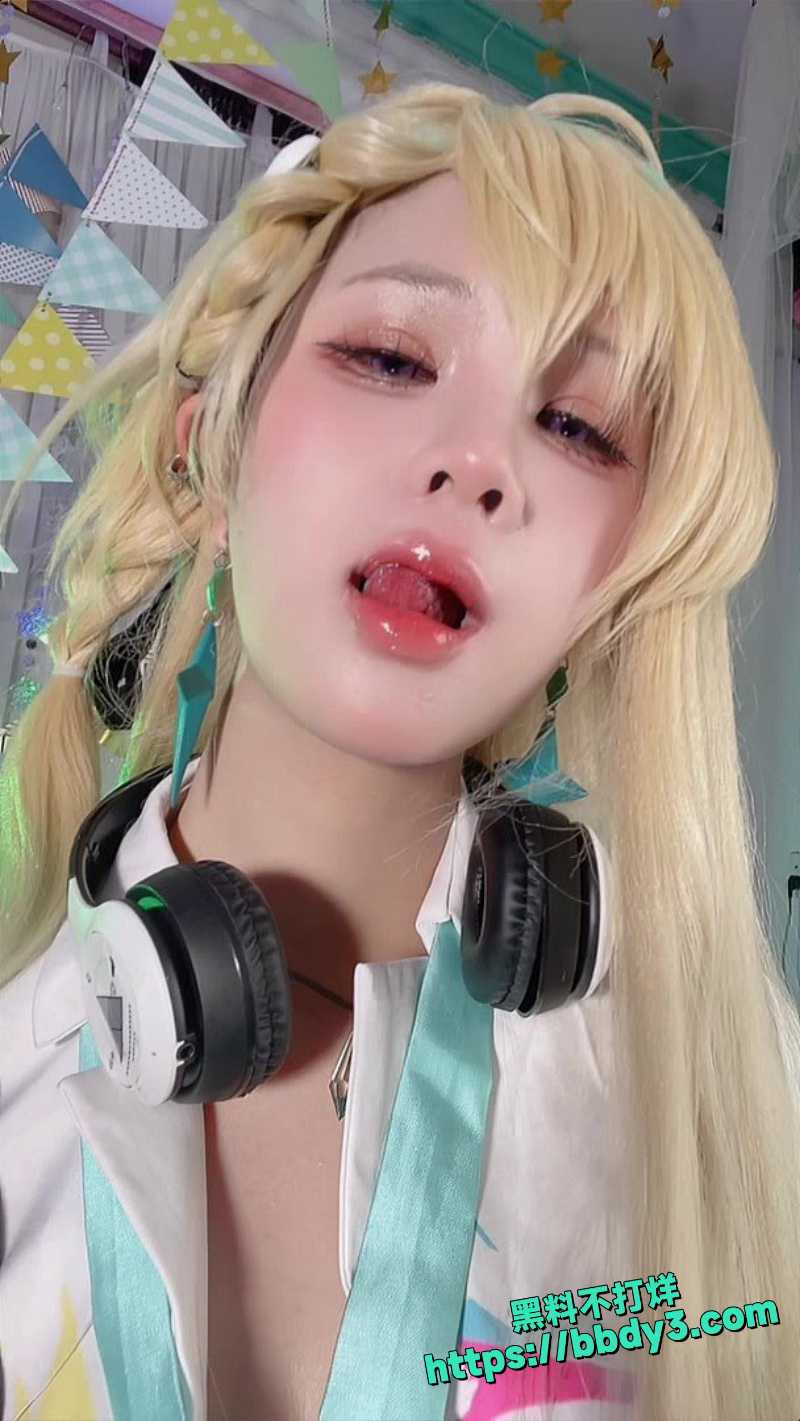 金发紫眸Lynae2