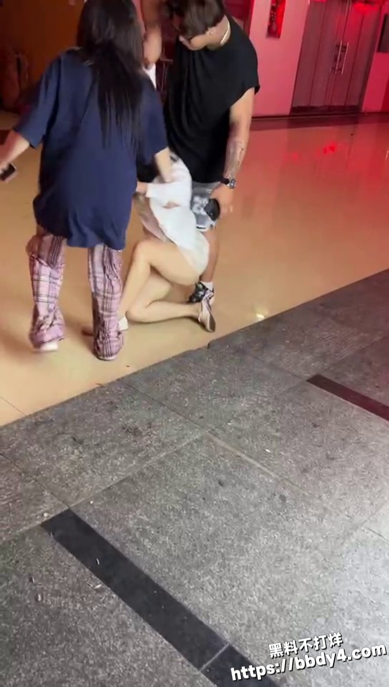 高颜值反差女神出轨爆料5