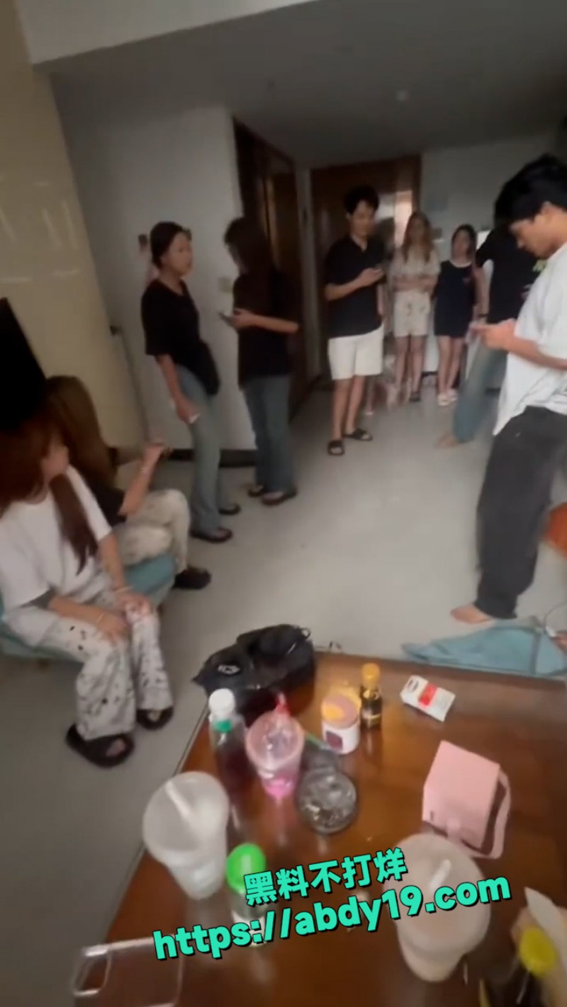 精神小伙与精神小妹 17