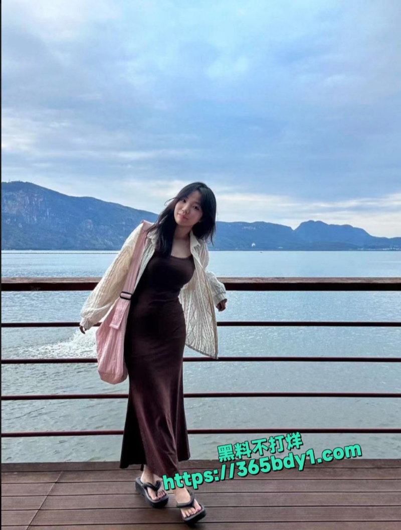 高颜值大二学生妹4