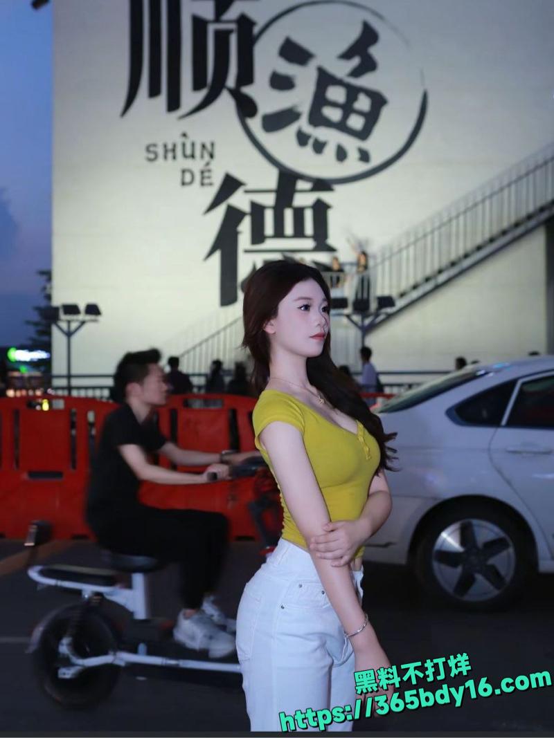 大一清纯妹子学长爆操视频18