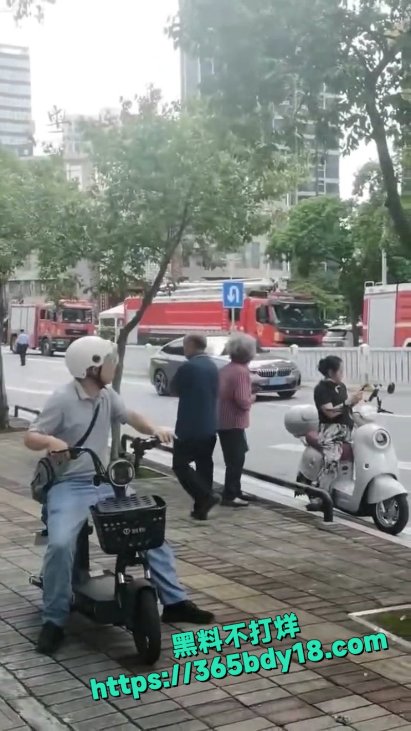 广东清远女孩跳楼 4
