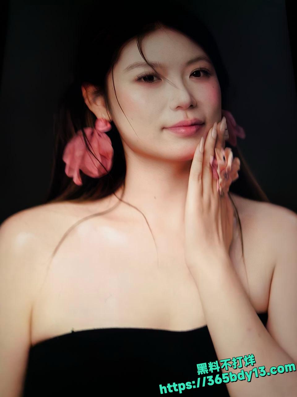 河南新乡刚结婚小夫妻惊爆绿帽癖丑闻 25.