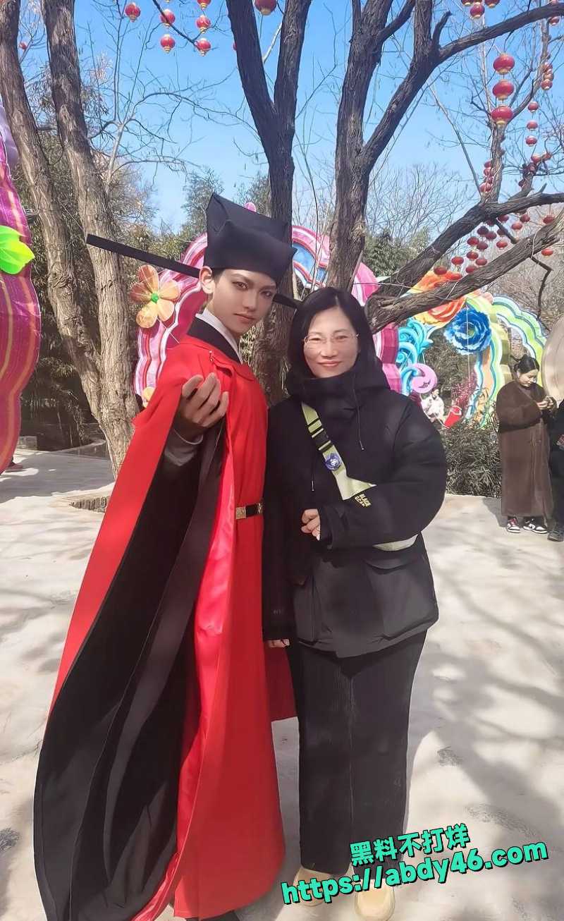 金有财 28