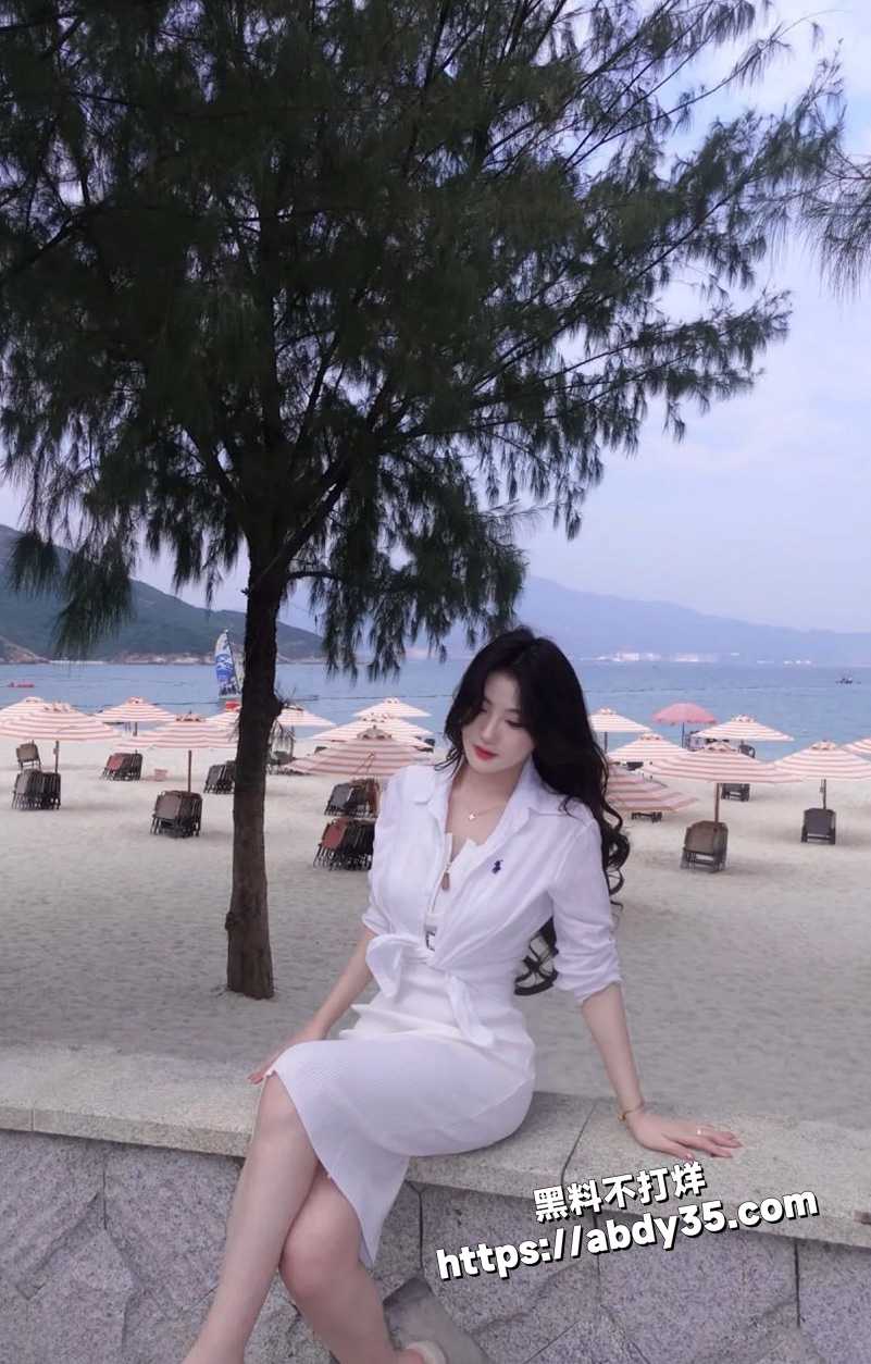 秦皇岛反差大学生.jpg6