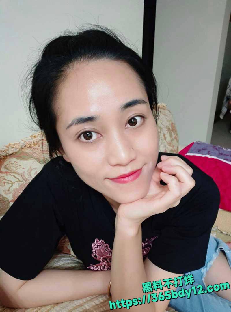 房地产销售员赵小姐居家激情性爱5.