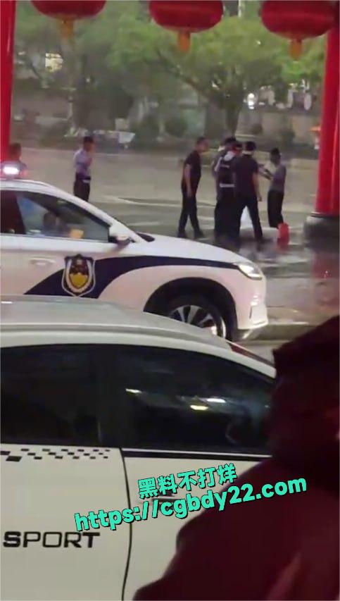 海南五指山三月三广场大瓜4