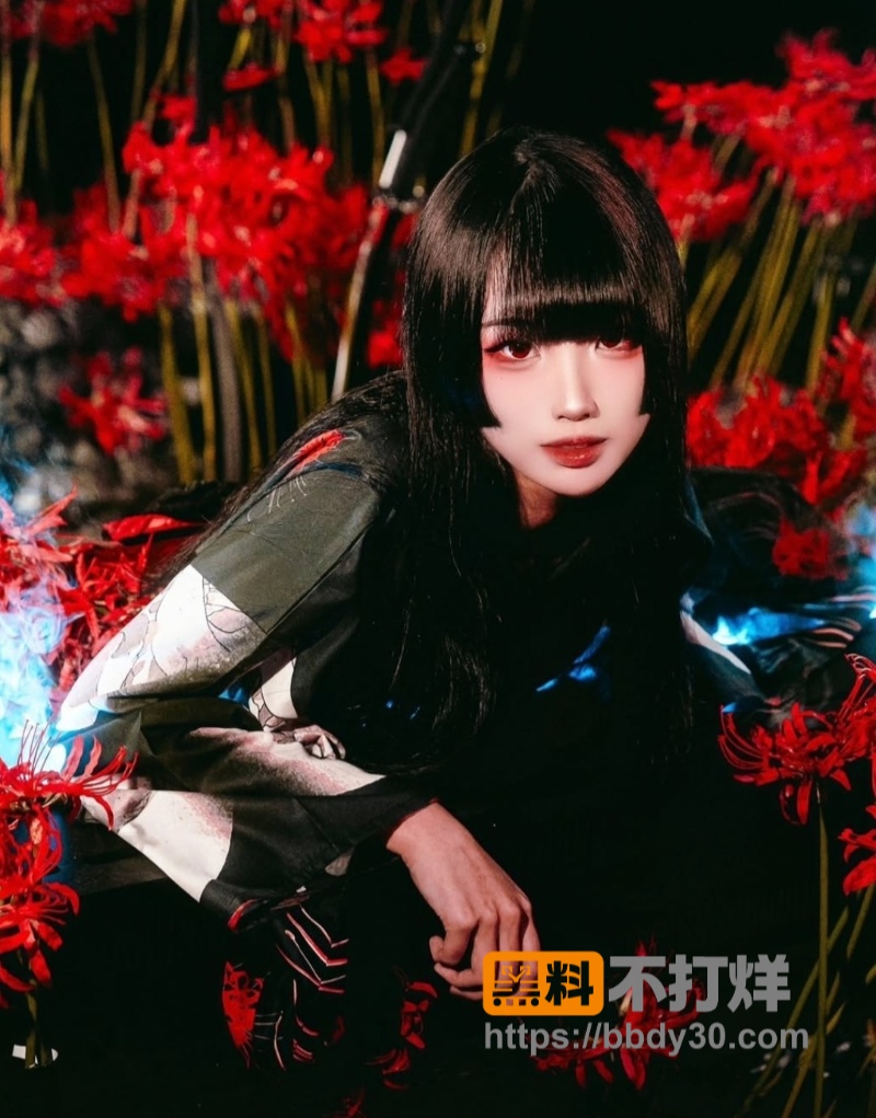 齐刘海cosplay小网红乐了12
