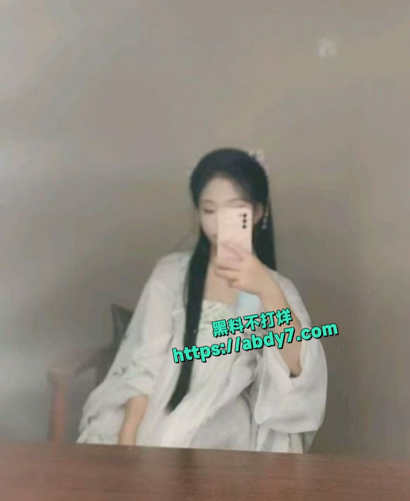 山东清纯女大学生燊燊清纯嫩妹求财下海 9